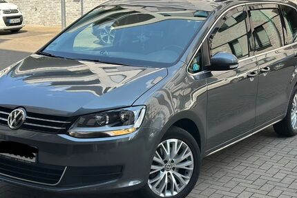 VW Sharan 129.800 km 20.900 &euro; Düsseldorf 40235