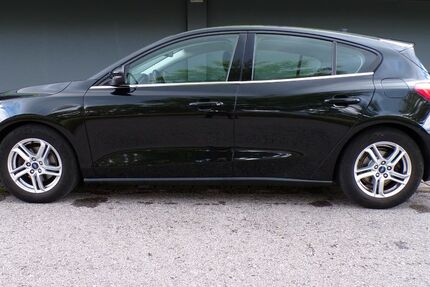 Ford Focus 133.122 km 12.399 &euro; Rosenheim 83026