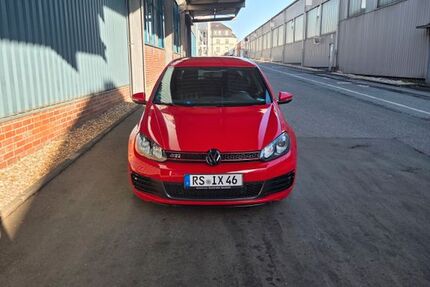 VW Golf 136.000 km 9.999 &euro; Remscheid 42853