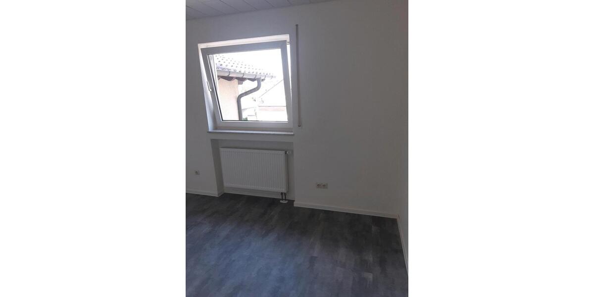 Erdgeschoßwohnung Meßstetten - 3 Zimmer, 87 m&sup2;, 700&euro; | Angebot:24744031