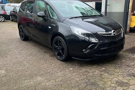 Opel Zafira 150.000 km 8.480 € Essen 45141