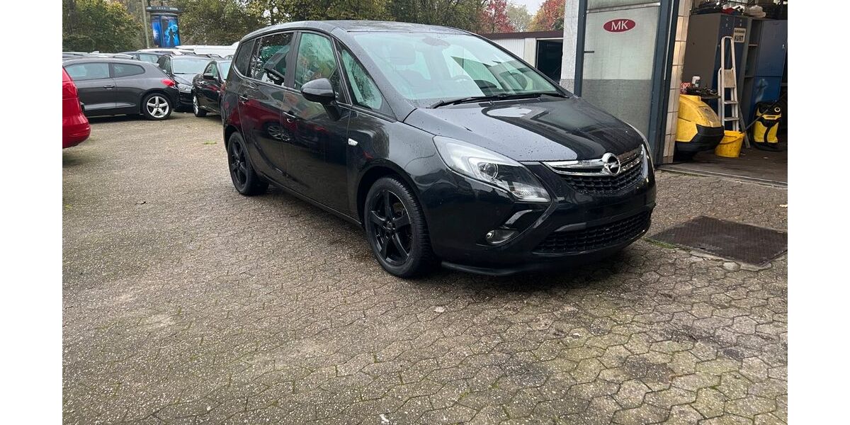 Opel Zafira 150.000 km 8.480 € Essen 45141