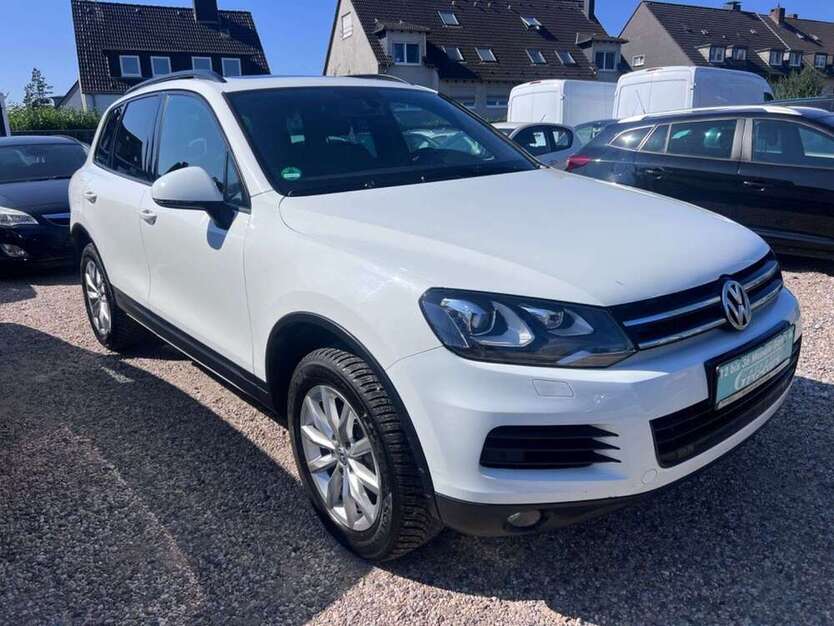 VW Touareg 229.000 km 12.500 € Essen 45359
