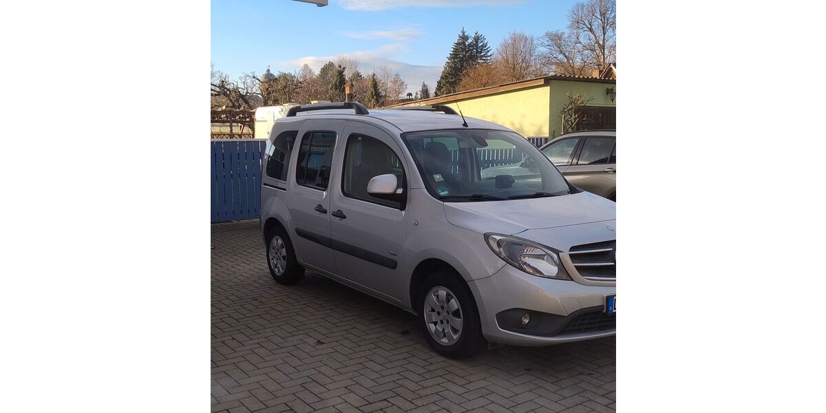 Mercedes-Benz Citan 150.000 km 9.400 &euro; Rötha 04571