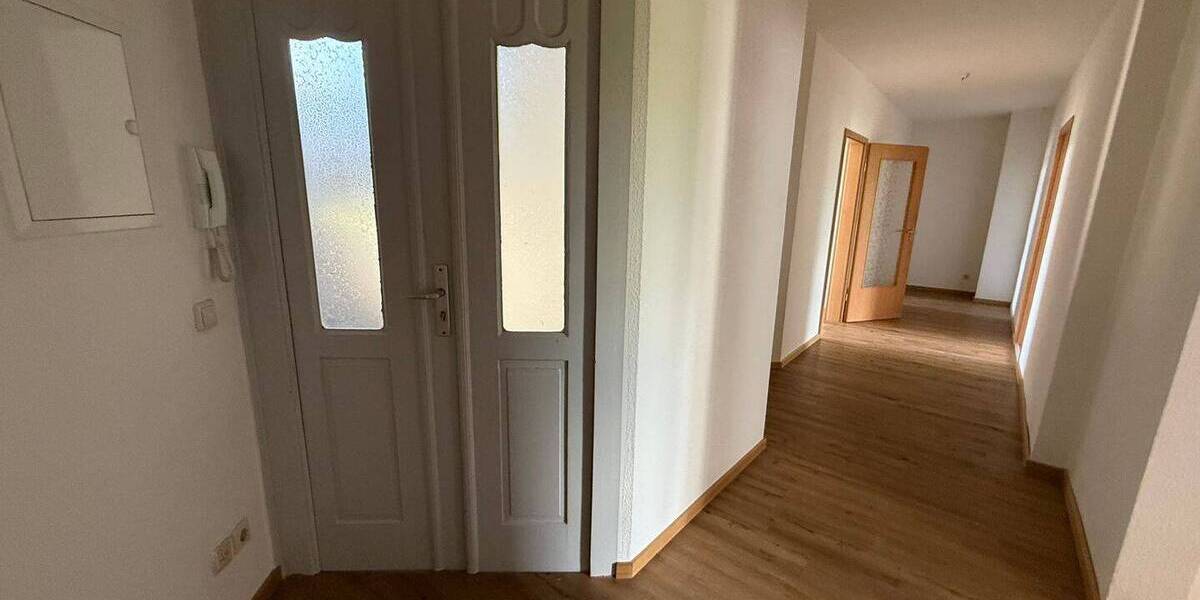 Etagenwohnung Chemnitz Lutherviertel - 5 Zimmer, 141 m&sup2;, 990&euro; | Angebot:26672704