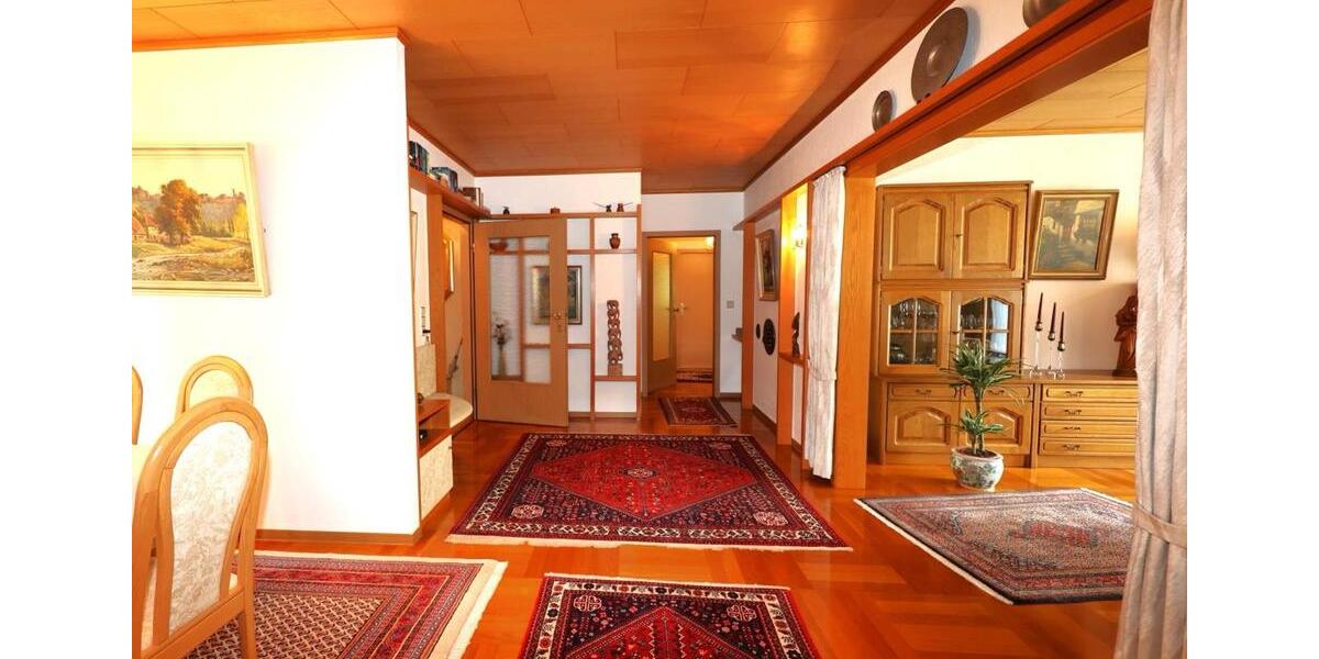 Einfamilienhaus Herborn - 5 Zimmer, 170 m&sup2;, 1.750&euro; | Angebot:26272350