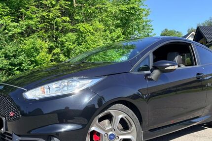 Ford Fiesta 42.000 km 12.000 &euro; Marienheide 51709
