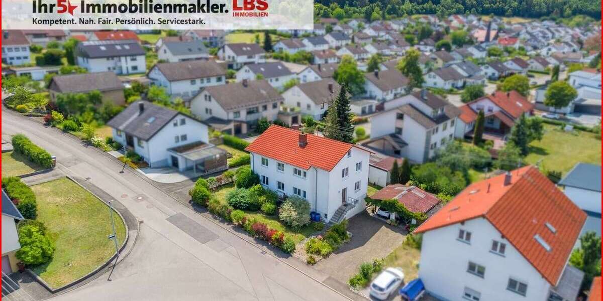 Einfamilienhaus Tuttlingen - 7 Zimmer, 180 m&sup2;, 370.000&euro; | Angebot:27130976