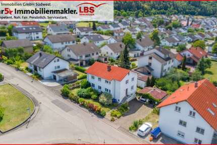 Haus Tuttlingen - 7 Zimmer, 180 m&sup2;, 370.000&euro; | Angebot:27130976