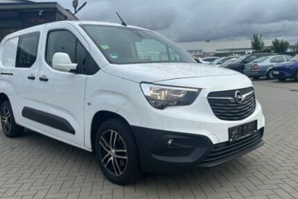 Opel Combo 96.000 km 12.490 € Leipzig 04179