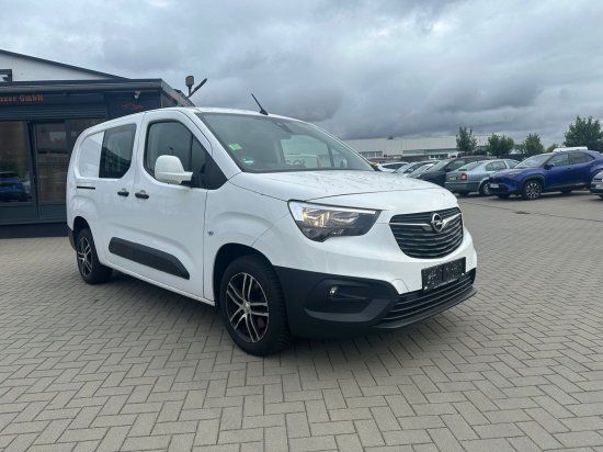 Opel Combo 96.000 km 12.490 € Leipzig 04179