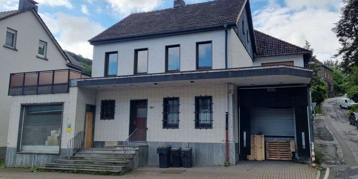Einfamilienhaus Altena / Altroggenrahmede Altroggenrahmede - 10 Zimmer, 305 m&sup2;, 219.000&euro; | Angebot:26913276