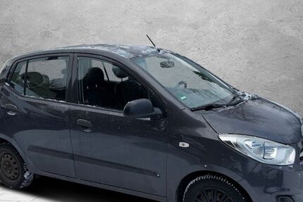 Hyundai i10 128.000 km 2.699 &euro; Detmold 32758