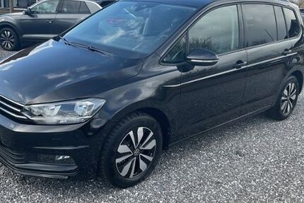 VW Touran 1.293 km 36.900 &euro; Jaderberg 26349