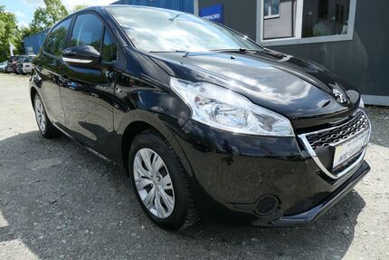 Peugeot 208 90.000 km 7.500 &euro; Leer 26789