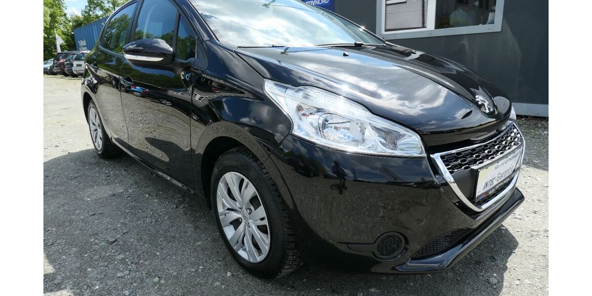 Peugeot 208 90.000 km 7.990 &euro; Leer 26789