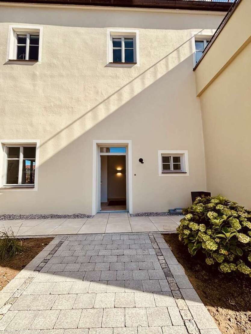 Wohnung zum Mieten in Großaitingen 2.280 € 134.2 m² 4 zimmer