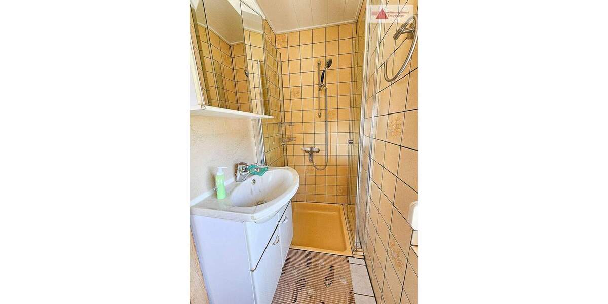 Mehrfamilienhaus, Wohnhaus Lauter-Bernsbach Bernsbach - 2 Zimmer, 50 m&sup2;, 70.000&euro; | Angebot:25744644
