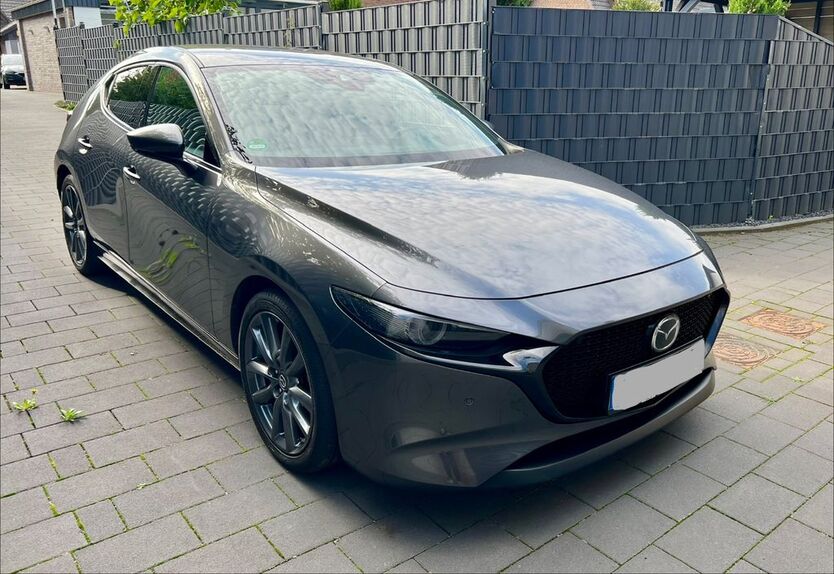 Mazda 3 56.395 km 17.900 € Bocholt 46395