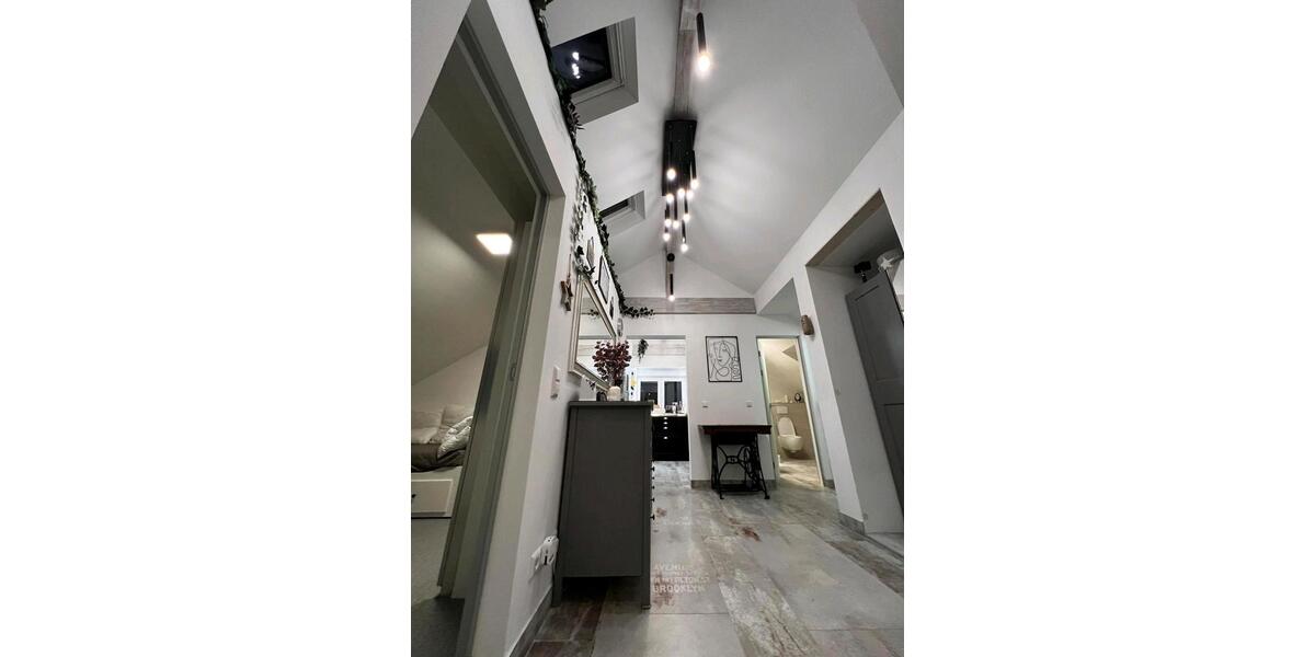 Dachgeschoßwohnung Stutensee - 3 Zimmer, 84 m&sup2;, 278.000&euro; | Angebot:24518069