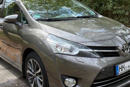Toyota Verso 140.000 km 11.000 &euro; Hamburg 22359