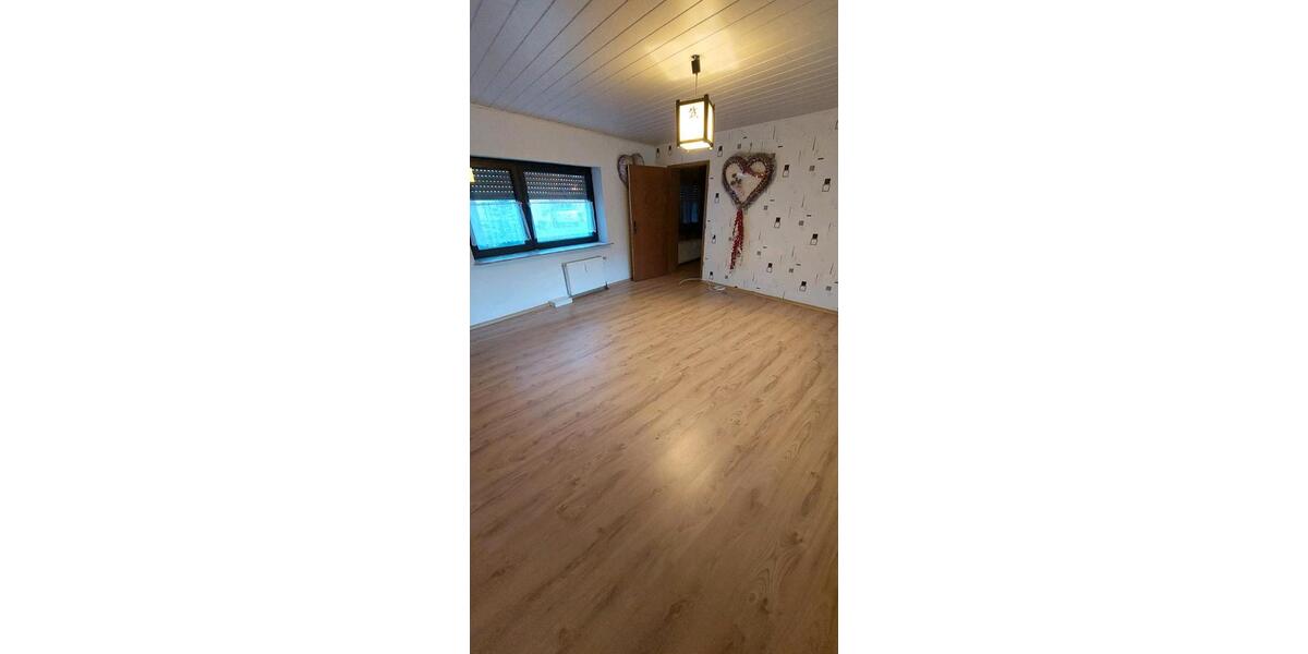 6 Zimmer im EG in Ruhiger Lage mit Großen Garten 6 zimmer