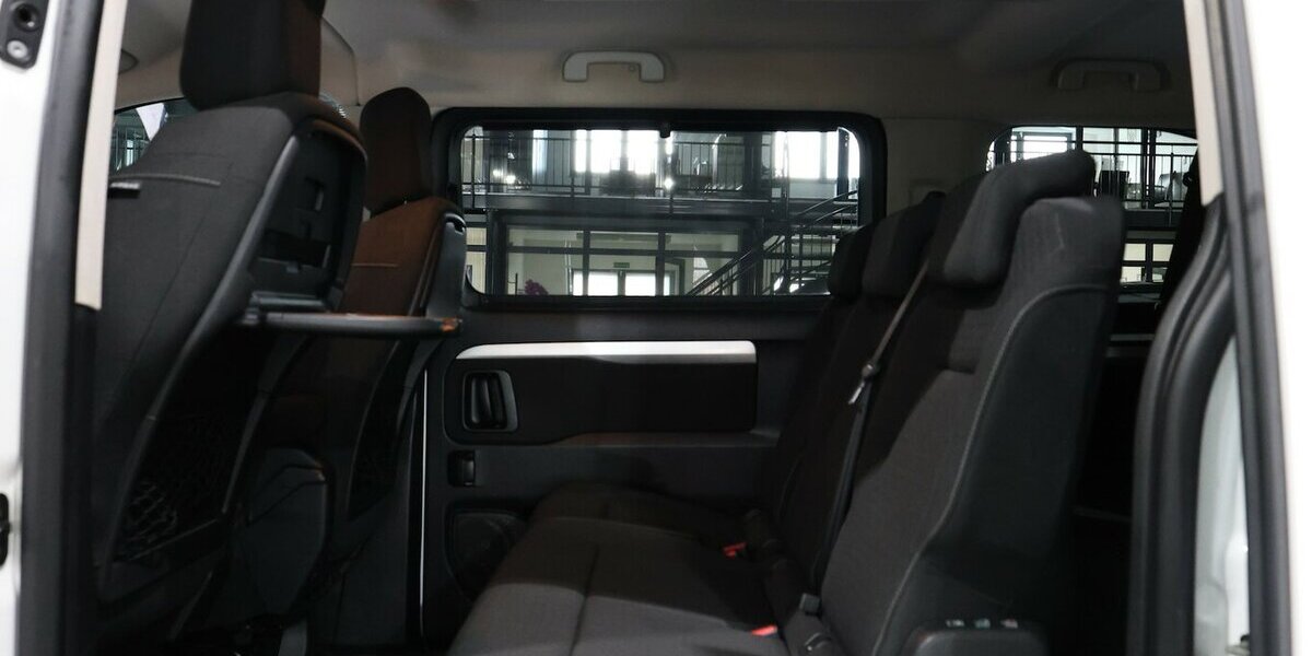Opel Zafira Life 2.0 CDTI EDITION-M INNOVATION 8-SITZ 150.000 km 24.555 &euro; Hamm 59077