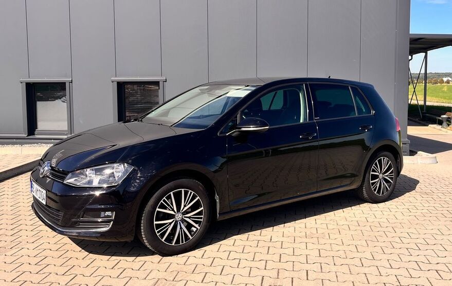 VW Golf 99.428 km 14.850 € Hildrizhausen 71157