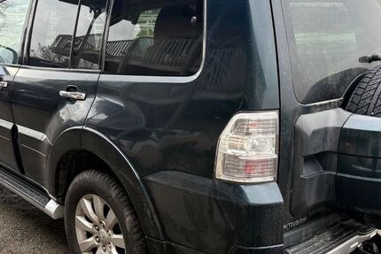 Mitsubishi Pajero 208.000 km 14.190 &euro; Neuried 77743