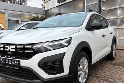 Dacia Sandero 6.900 km 15.999 &euro; Liebenau 31618