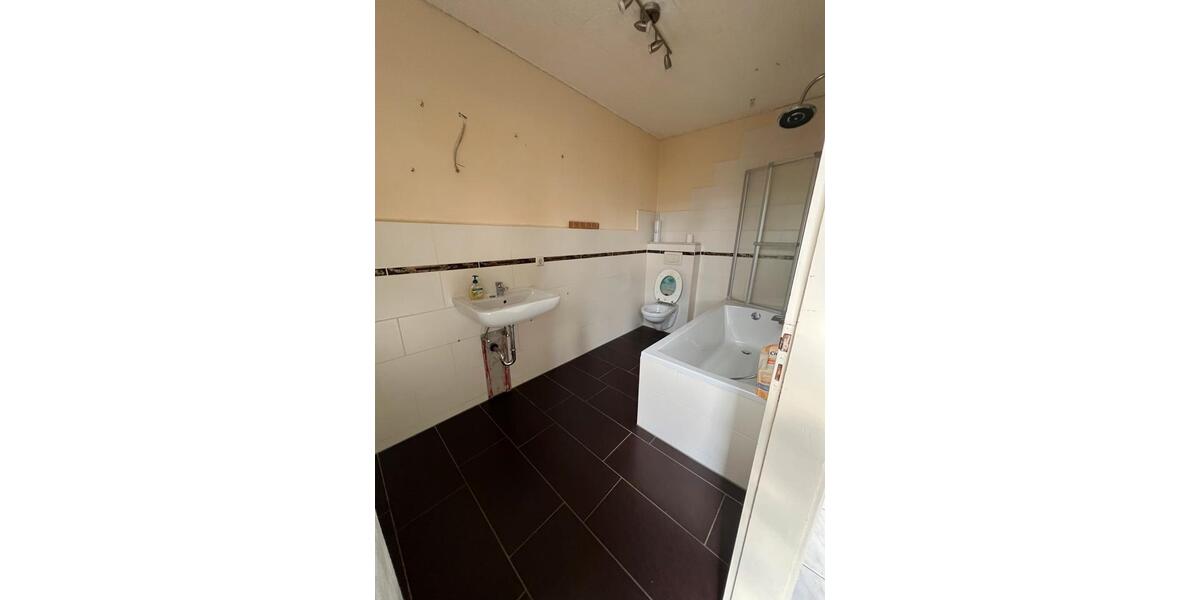 Reihenhaus Pößneck - 3 Zimmer, 100 m&sup2;, 120.000&euro; | Angebot:26589183