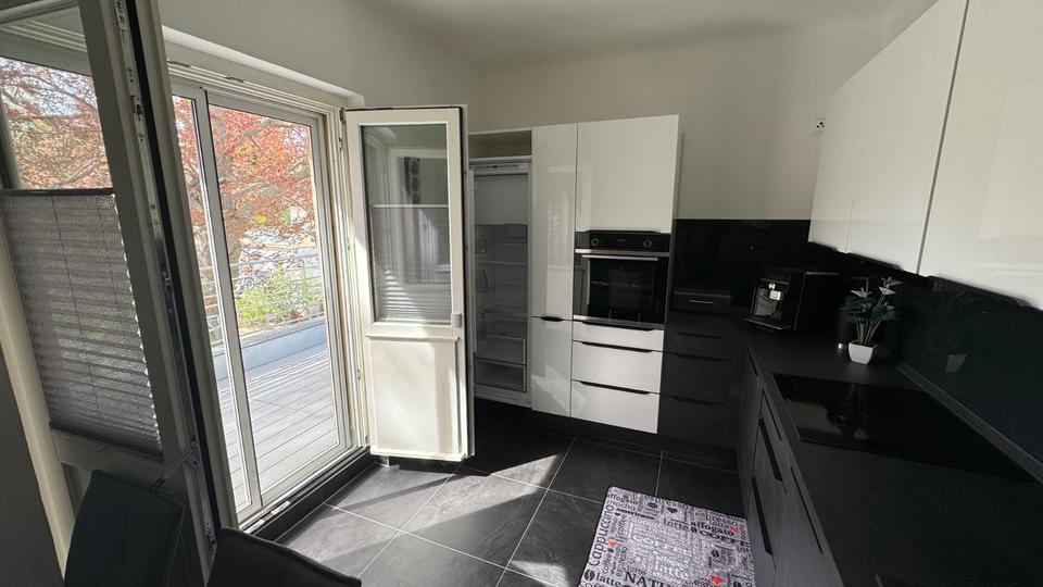 Etagenwohnung Weimar Ehringsdorf - 4.5 Zimmer, 145 m&sup2;, 1.700&euro; | Angebot:22011498