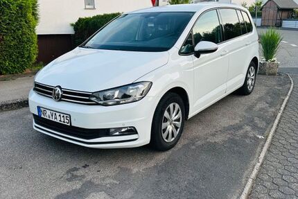 VW Touran 223.153 km 8.300 &euro; Dernbach 56307