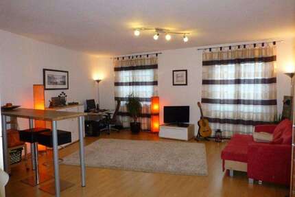 Wohnung zum Mieten in Augsburg 675 € 48 m²