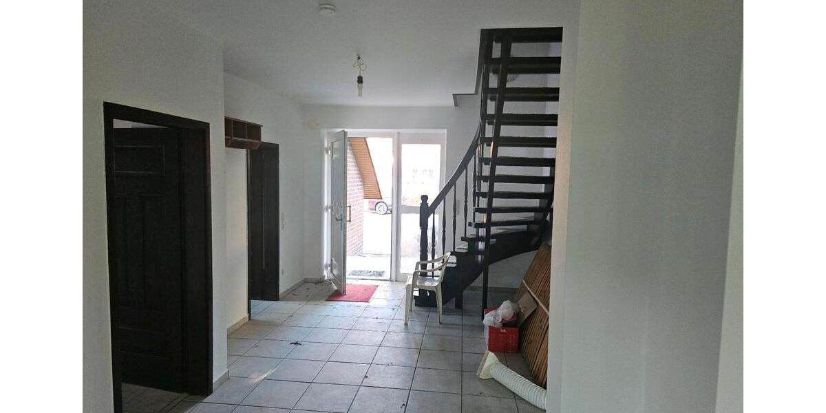 Einfamilienhaus Helmstedt - 7 Zimmer, 178 m&sup2;, 1.400&euro; | Angebot:25768988