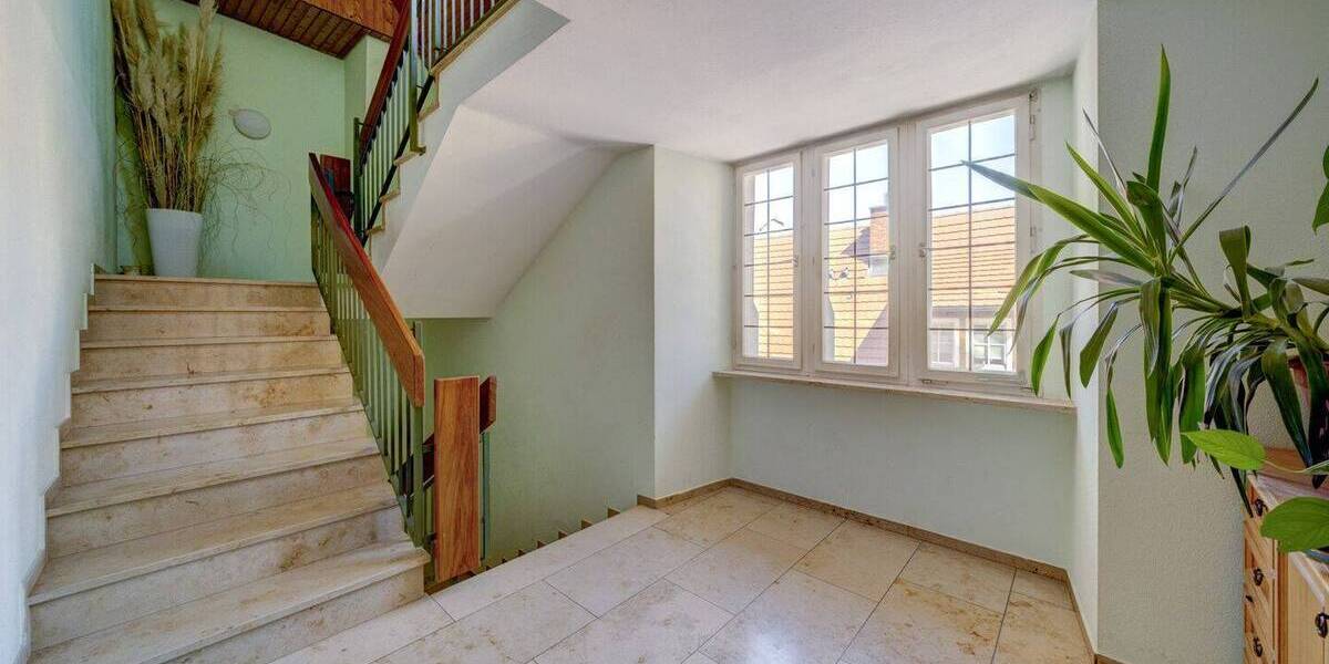 Etagenwohnung Engen - 5 Zimmer, 180 m&sup2;, 470.000&euro; | Angebot:26731043