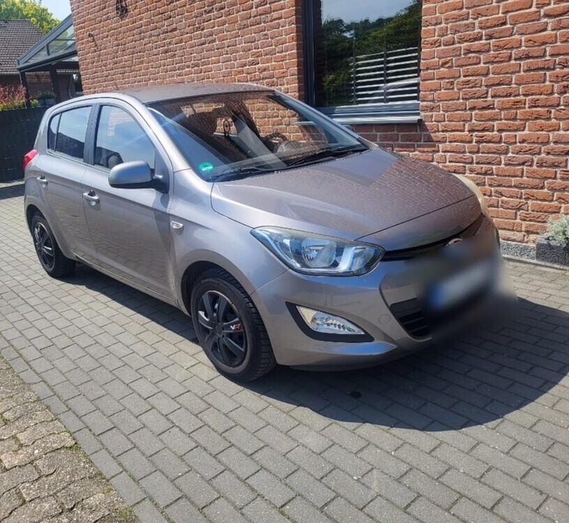 Hyundai i20 86.000 km 4.500 € Goch 47574