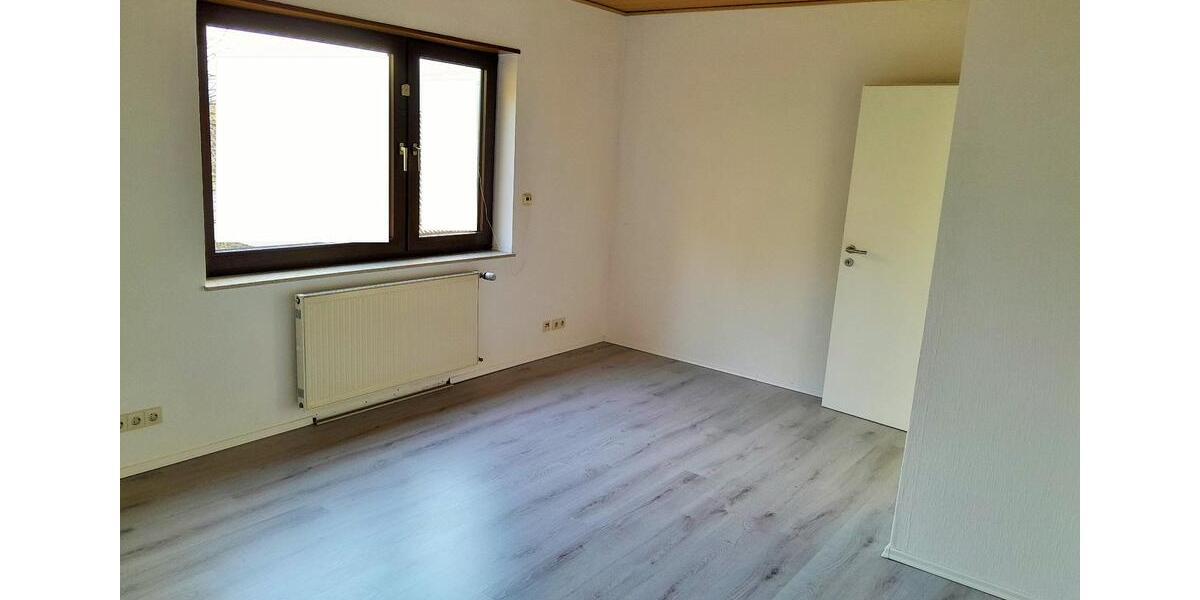 Einfamilienhaus Albersweiler - 5 Zimmer, 163 m&sup2;, 388.000&euro; | Angebot:25509831