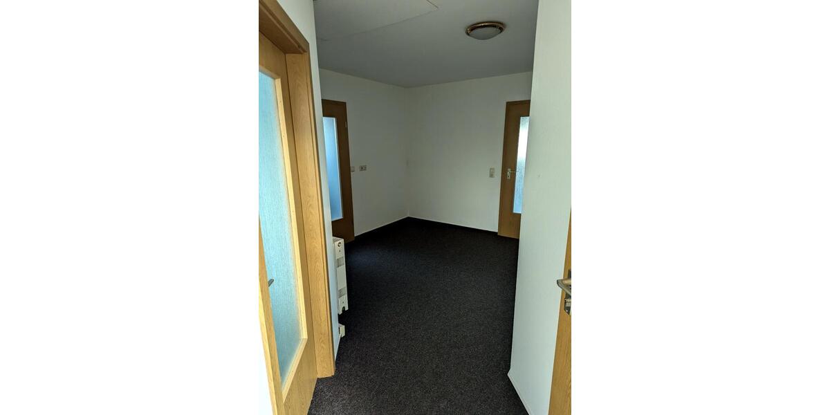 Einfamilienhaus Gröditz - 8 Zimmer, 419 m&sup2;, 160.000&euro; | Angebot:17486069