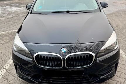 BMW 218 Active Tourer 220.000 km 12.000 &euro; München 81248