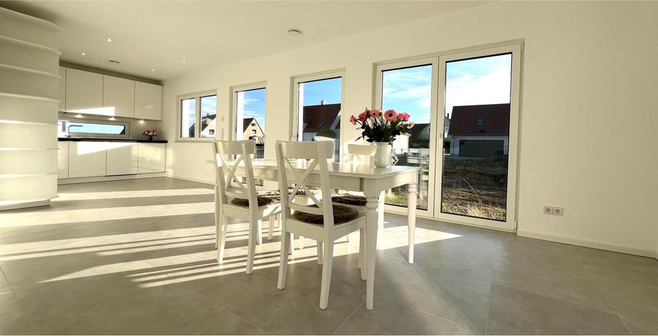 Haus BJ 2023 mit EBK, energieeffizient und privisionsfrei 5 zimmer