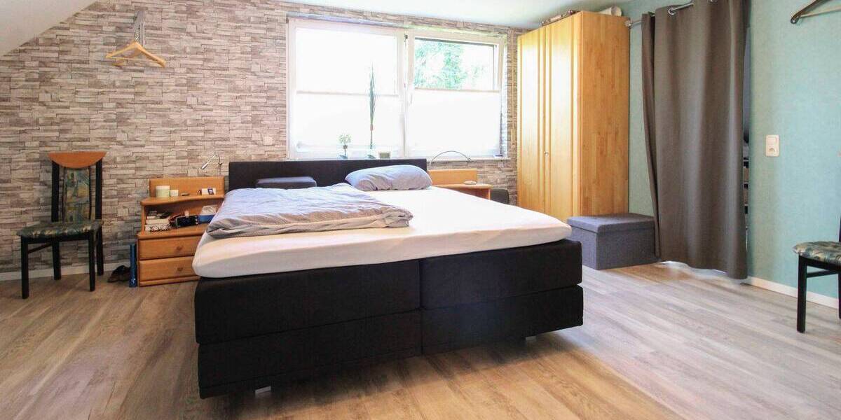 Einfamilienhaus Paderborn Sennelager - 8 Zimmer, 243 m&sup2;, 595.000&euro; | Angebot:26826411