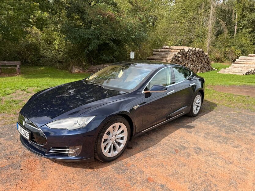 Tesla Model S 182.448 km 17.500 € Gründau 63584