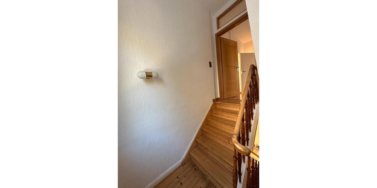 Dachgeschoßwohnung Hildesheim - 3 Zimmer, 71 m&sup2;, 570&euro; | Angebot:25060506