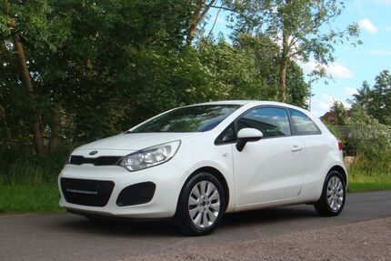 Kia Rio 138.396 km 3.190 &euro; Mechterstädt 99880