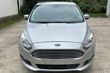 Ford S-Max 196.533 km 7.400 &euro; Düren 52349
