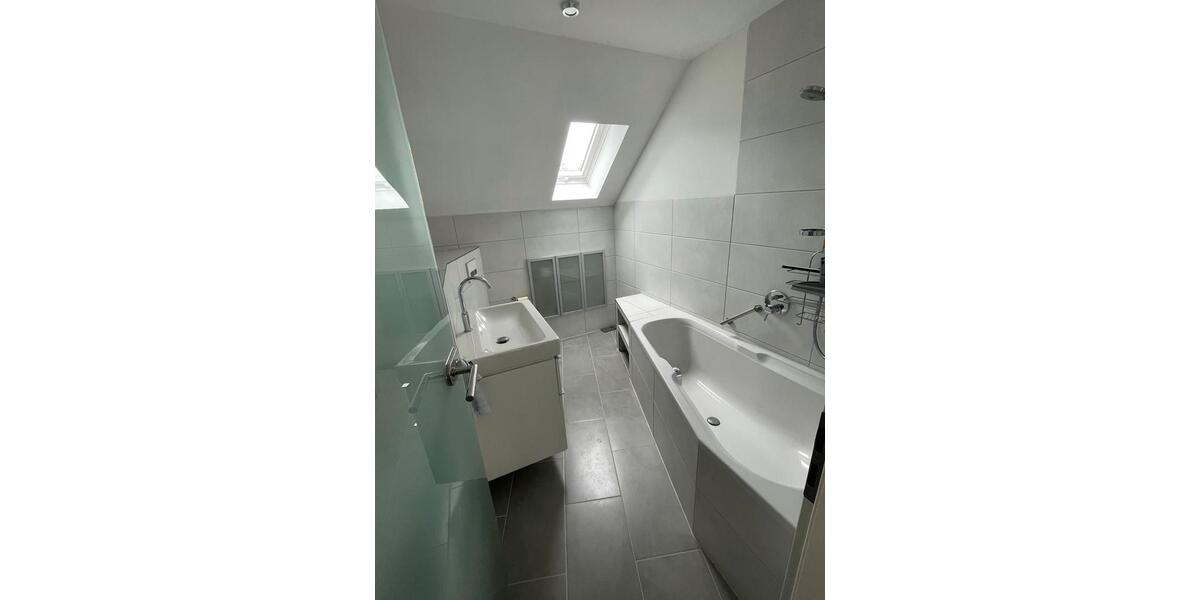 Reihenhaus Wiesbaden Mainz-Amöneburg - 4 Zimmer, 144 m&sup2;, 649.000&euro; | Angebot:27242908