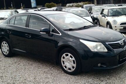 Toyota Avensis 185.000 km 4.499 &euro; Bonn 53227