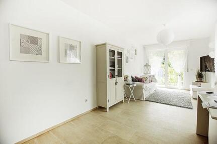 2-Zimmer-Wohnung mit Balkon + Stellplätzen - ab 01.08. bezugsfrei
