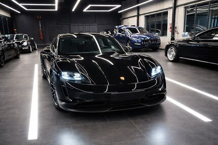 Porsche Taycan 2.500 km 70.805 &euro; Kelsterbach 65451